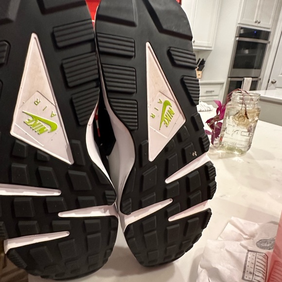 Nike Air Huarache Scream Green Size11 - Picture 4 of 5